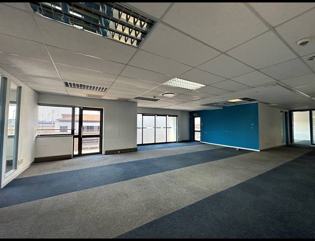 703M² OFFICE TO LET IN CENTURION CENTRAL